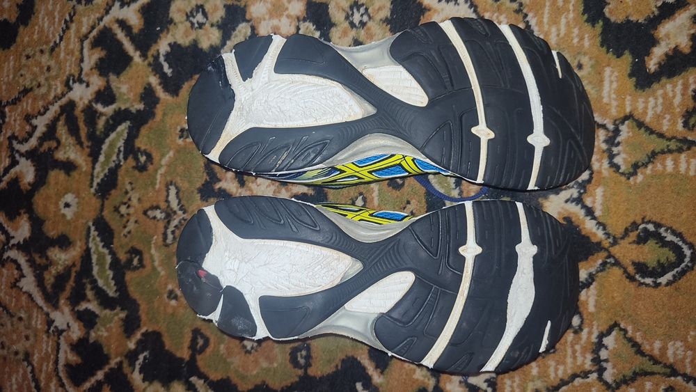 Кросівки ASICS Gel-Chart