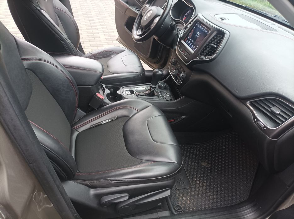 Jeep Cherokee Trailhawk 2020