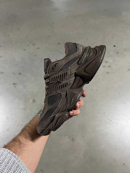 New Balance 9060 Chocolate