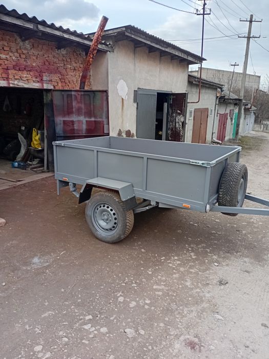 Легковий автопричіп