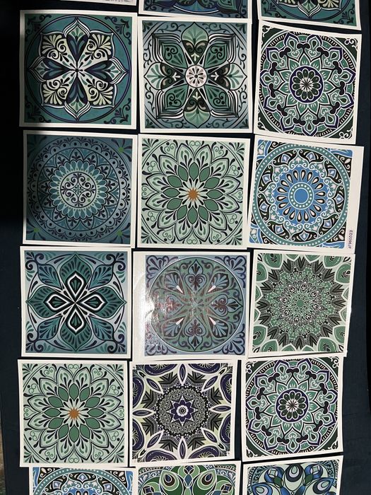 ANHUIB Zestaw 18 kolorowych naklejek na kafelki