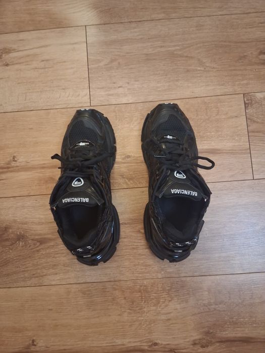 Balenciaga Runner