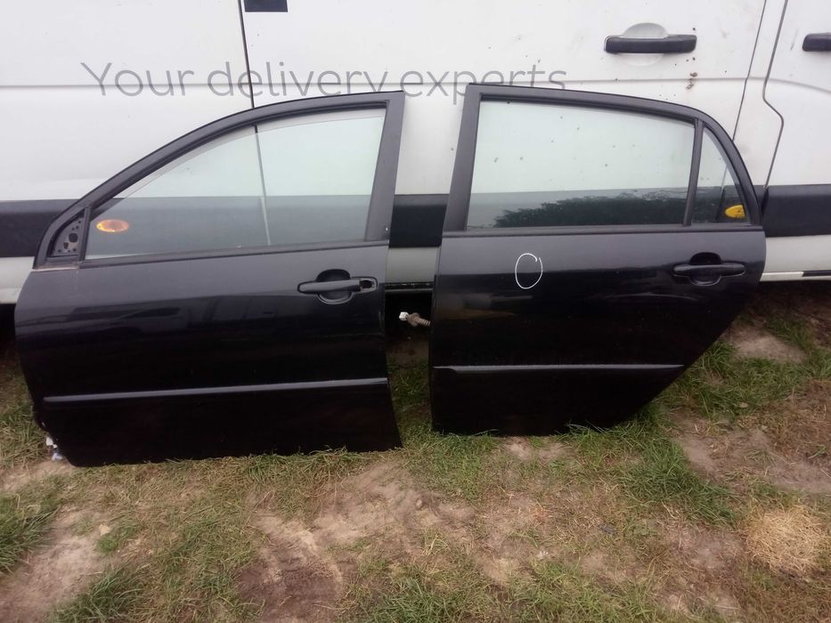 Toyota corolla e12 HB drzwi lewy tył kolor 209 vin S /N