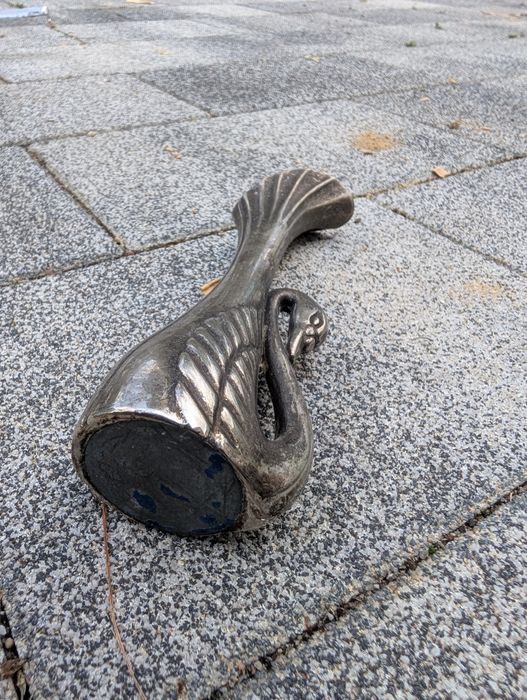 Flakon chyba srebrny