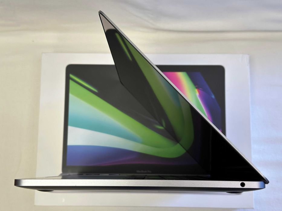 Macbook Pro 13 - M2 - 16/500 GB 2022 - Space Grey-90% батарея