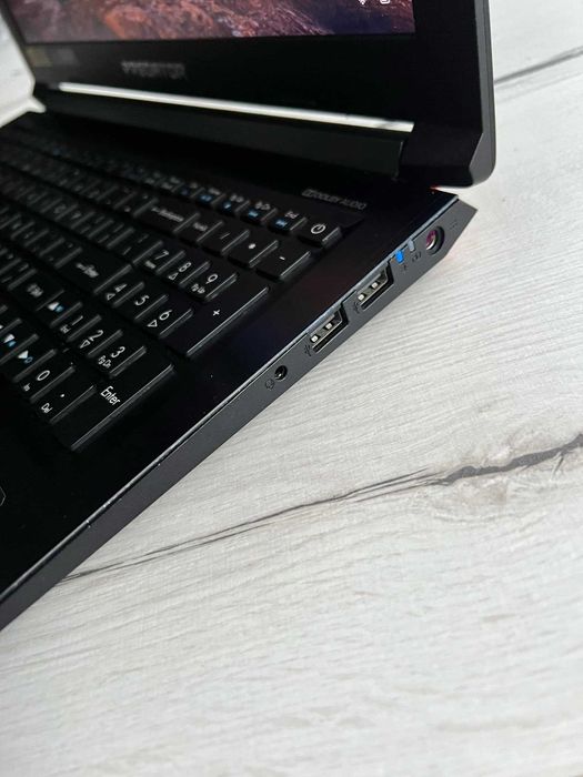 Acer Predator Helios 300 GTX 1050Ti i5 -8300 16GB RAM