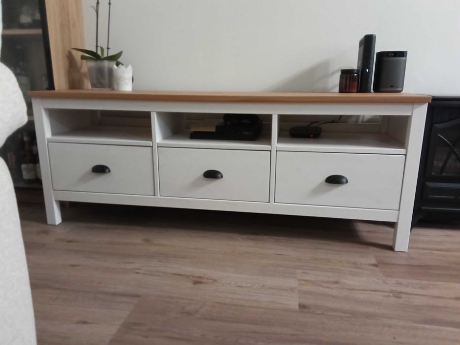 Móvel TV IKEA Hemnes