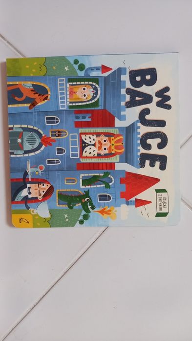 W bajce - książka z okienkami dla dzieci