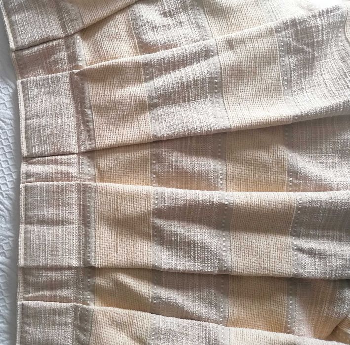 2 Cortinas Reposteiros e 2 Varões