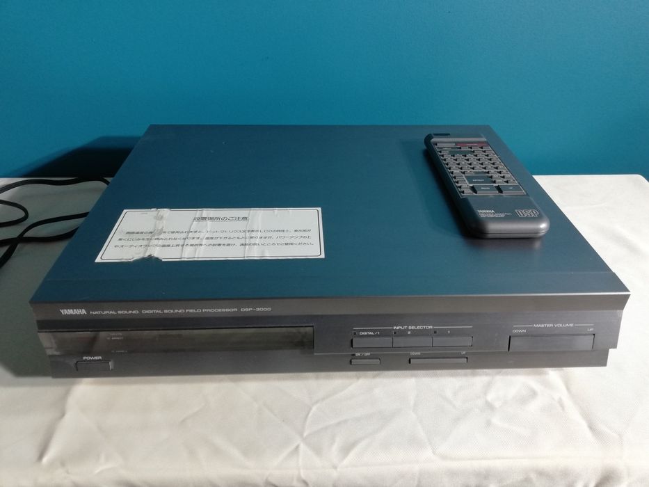 YAMAHA DSP-3000 procesor, DAC, preamp