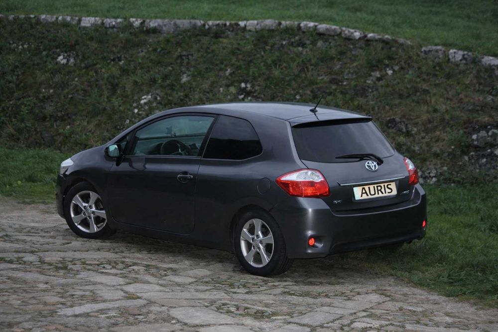 Toyota Auris 1.4 D4D, gasóleo, comercial