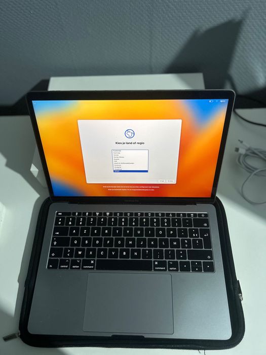 Apple MacBook Pro 13” (2017) – Space Grey