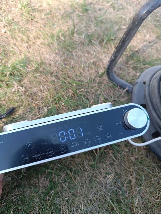 Radio sieciowe kuchenne podszafkowe firmy Auna