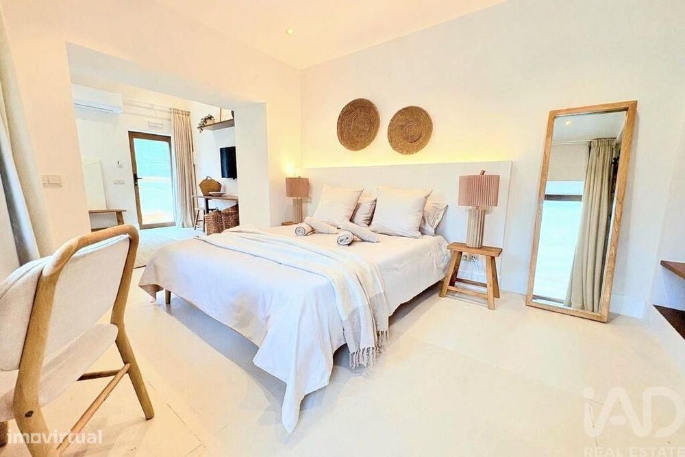 Casa / Villa T4 em Lagoa e Carvoeiro