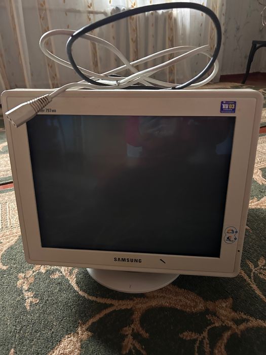 Продам монітор до комп’ютера