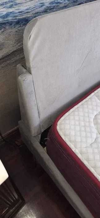 Cama casal + colchão 140x190 | Veludo cinzento | URGENTE