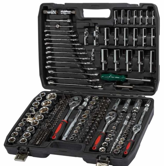 НАБОРЫ ручных инструментов головок Набір ключів від 40 до 216шт