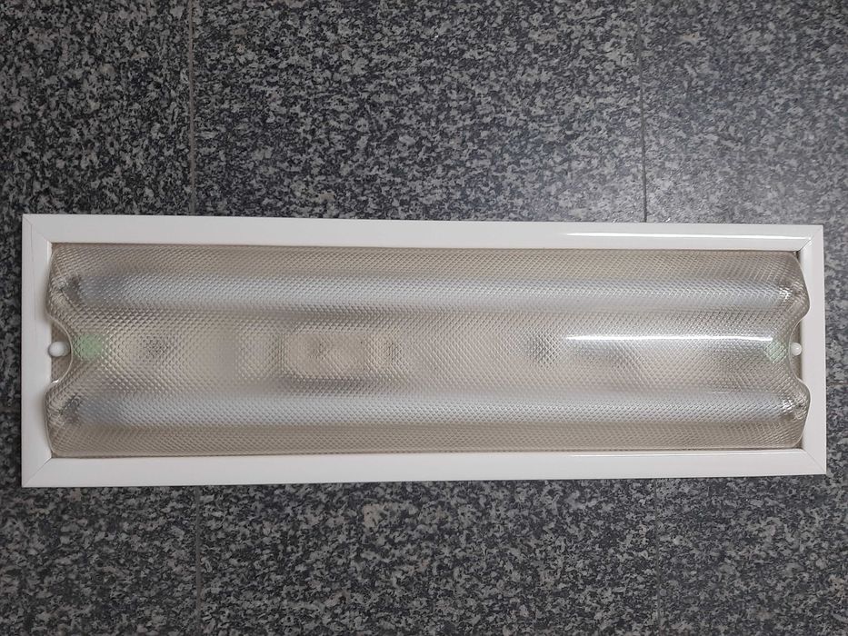 Candeeiro de cozinha branco