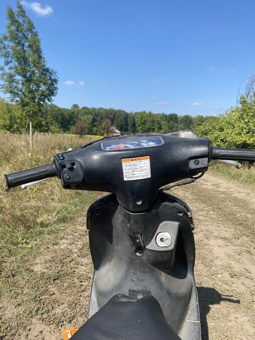 Скутер Suzuki Lets 3 бабочка
