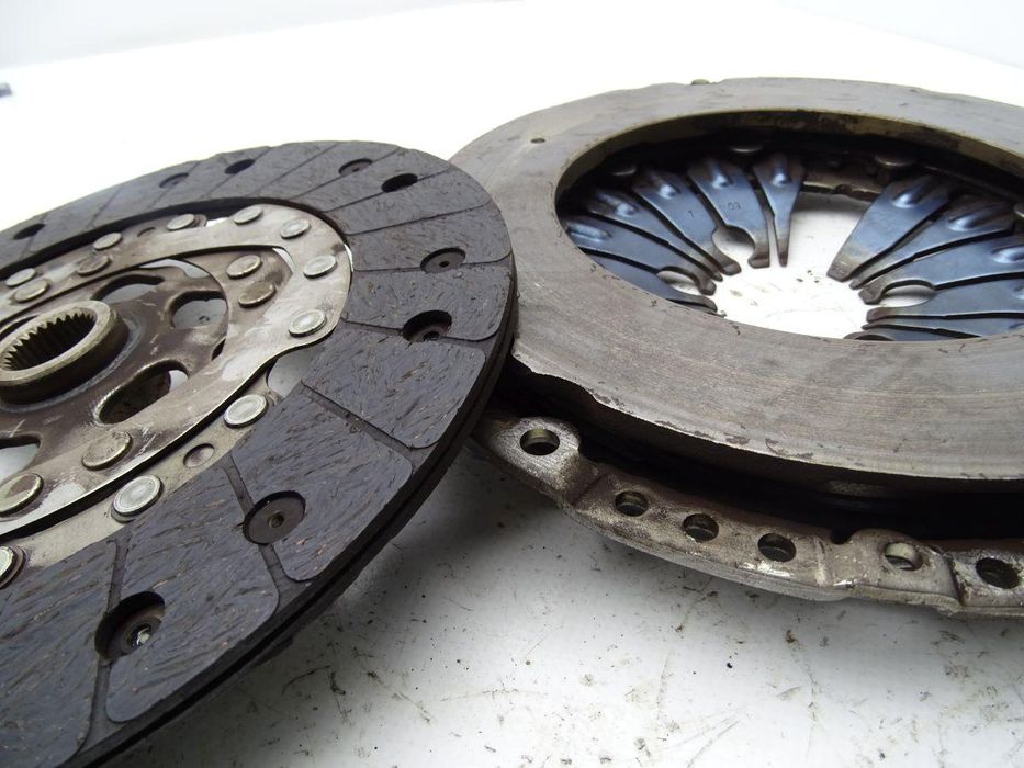 Vw golf v 03-08 19 Tdi docisk tarcza sprzęgła typ m 228 e sachs