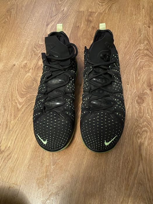 nike lebron 18 - купити чоловіче взуття - Ціна на OLX.ua