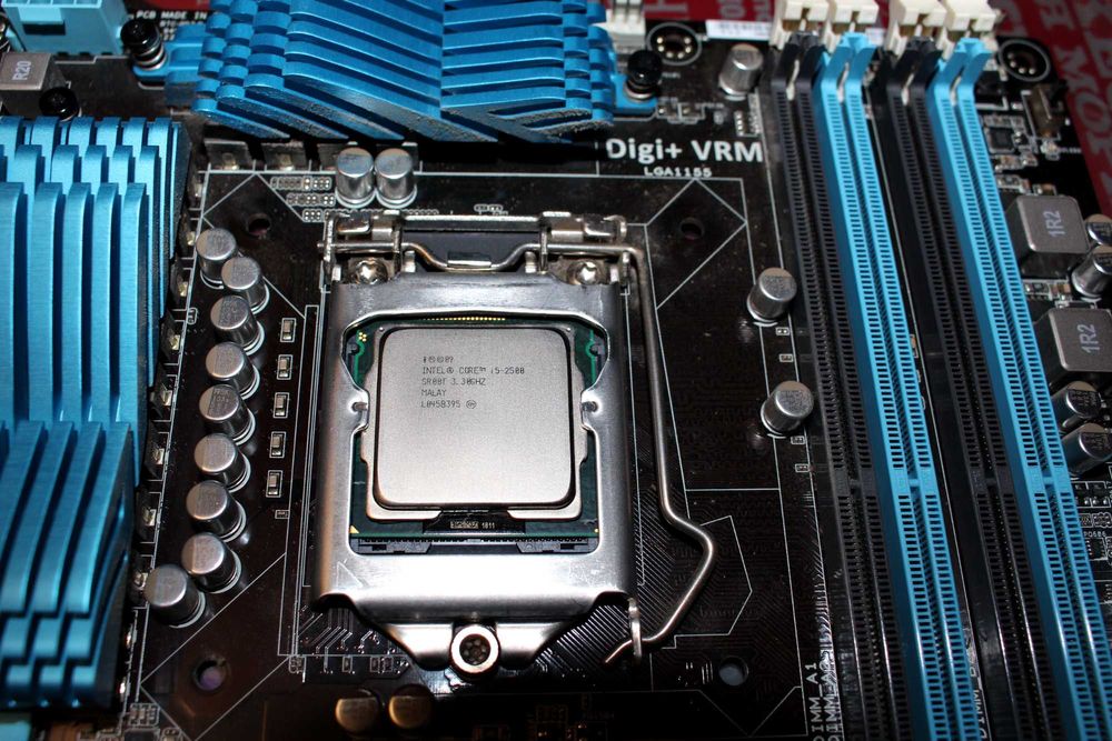 Мат. плата ASUS P8P67, Пр. Intel Core i5-2500, Пам Corsair 2х4GB