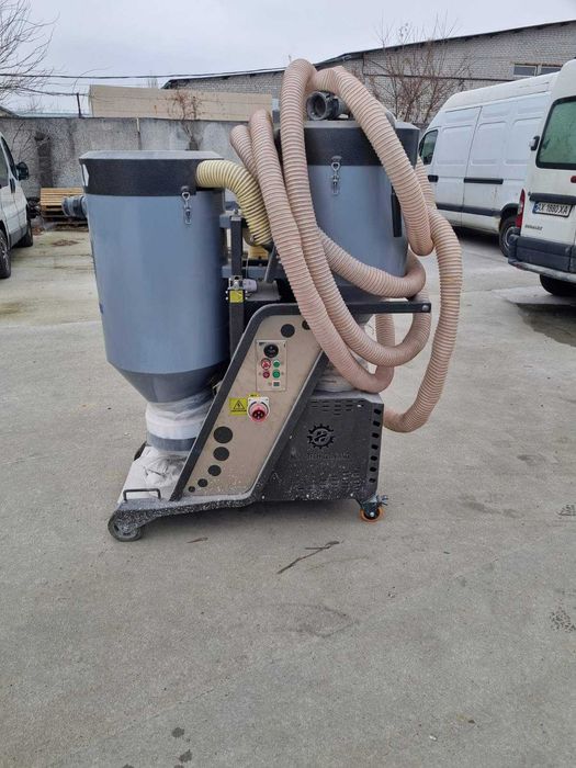 Продам самохідну шліфувально-полірувальну машину HTG-955LE з пилососом