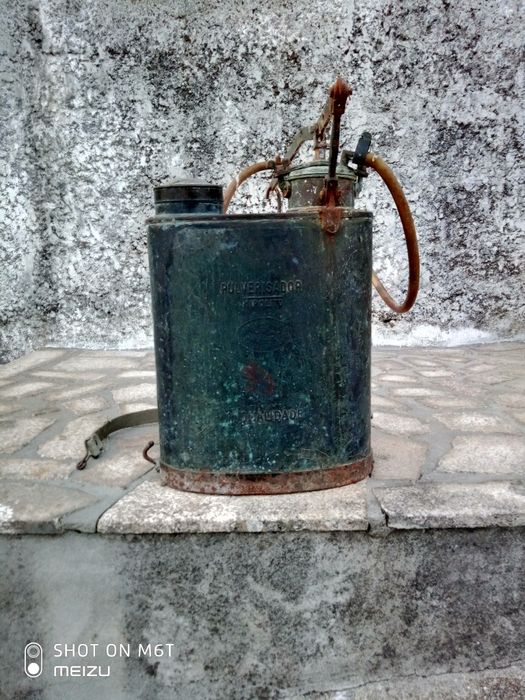 Máquina de sulfatar em cobre antiga