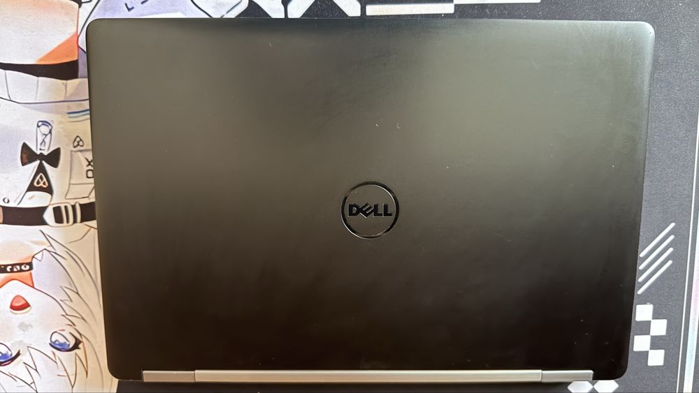 Потужний Dell Latitude E5570 i7/16GB/SSD/Radeon Full HD