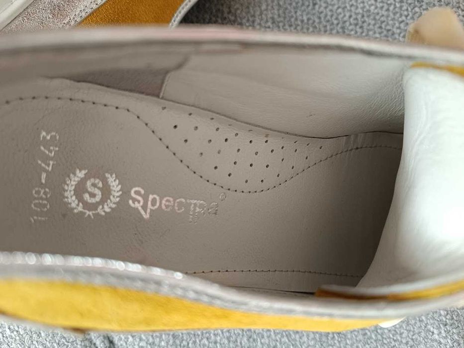 Продам женские желтые кеды кроссовки мокасины слипоны балетки 40р