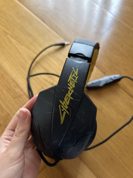 Headphones cybernetil
