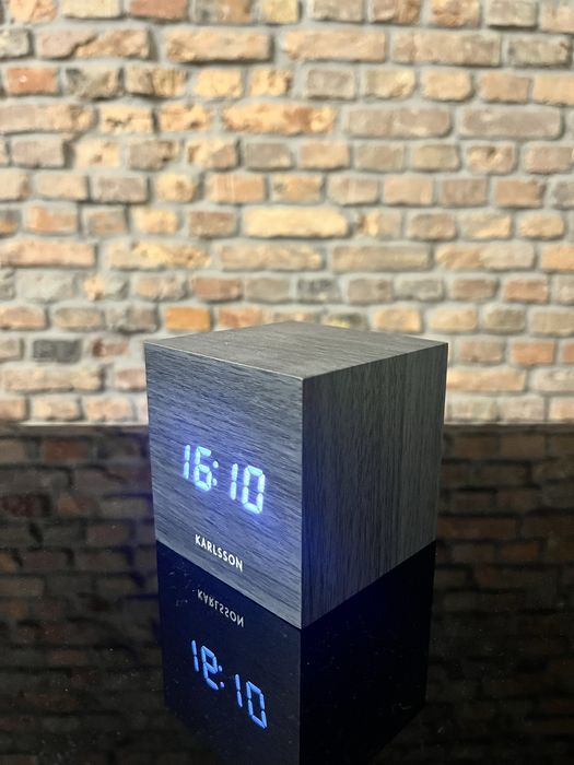 Budzik Karlsson Mini Cube