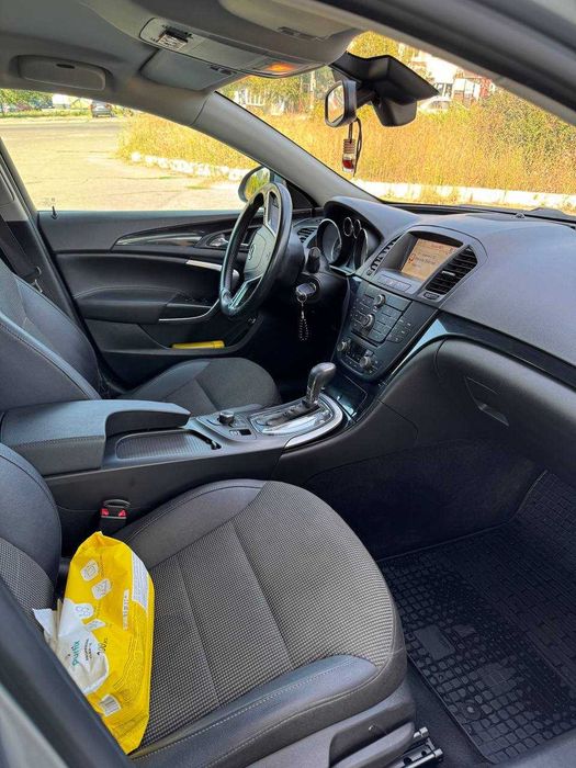 Opel Insignia 2011 Sports Tourer 2.0TDI