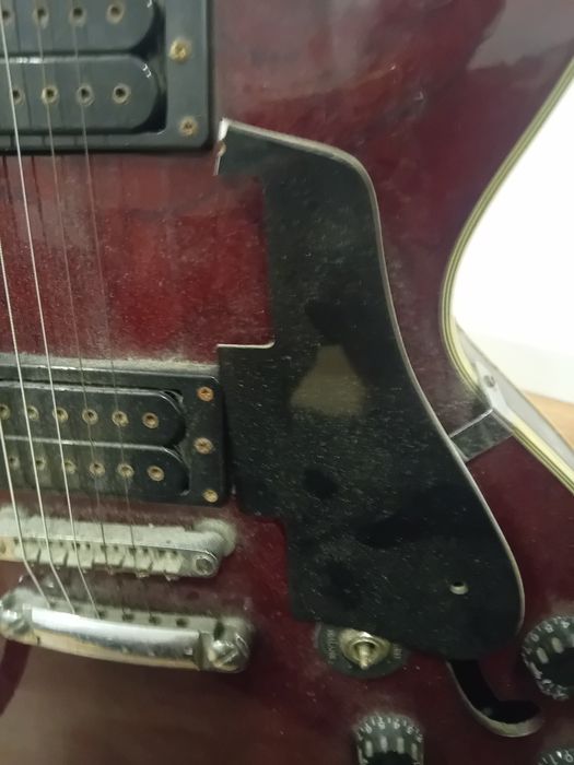 Guitarra Eléctrica Maison