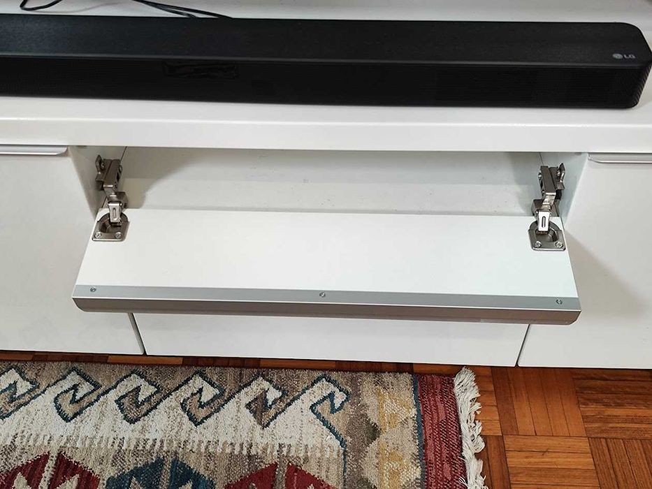 Móvel de TV IKEA BESTÅ BURS – Grande, Brilhante e com Estilo só 109€