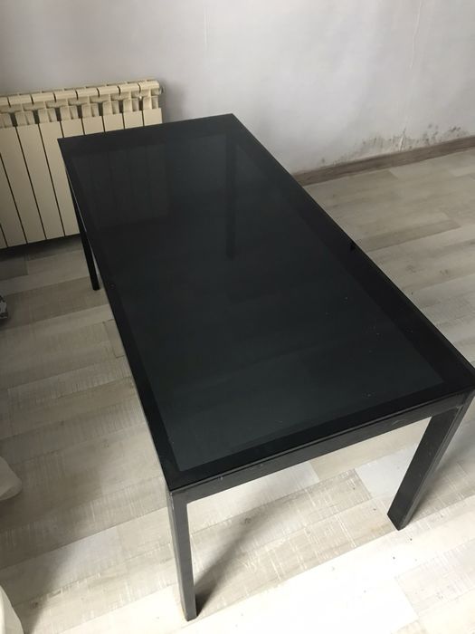 Продам Журнальный стол 130.60.60