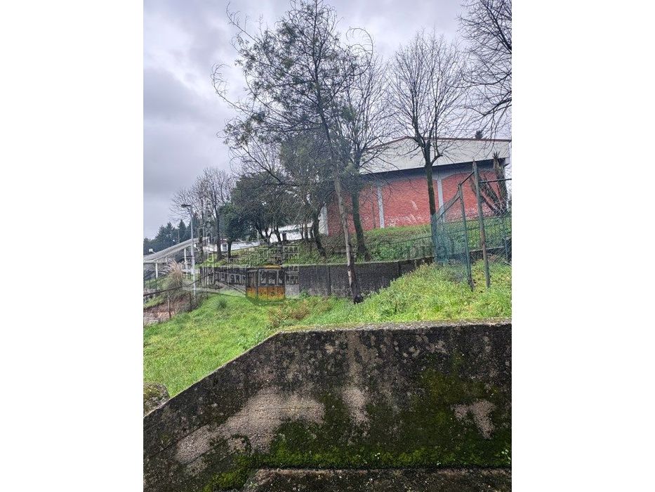 T1 Para Venda Em Lordelo