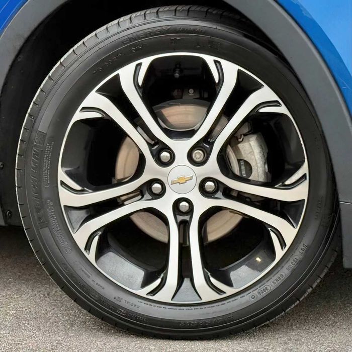 Chevrolet Bolt EV      2020