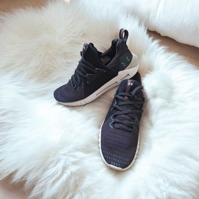 Жіночі кросівки Under Armour. Оригінал Р. 40. (25.5 см.)