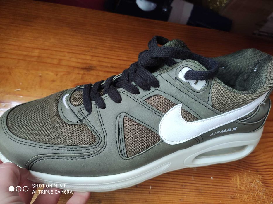 Кросівки оригінал 41 розмір