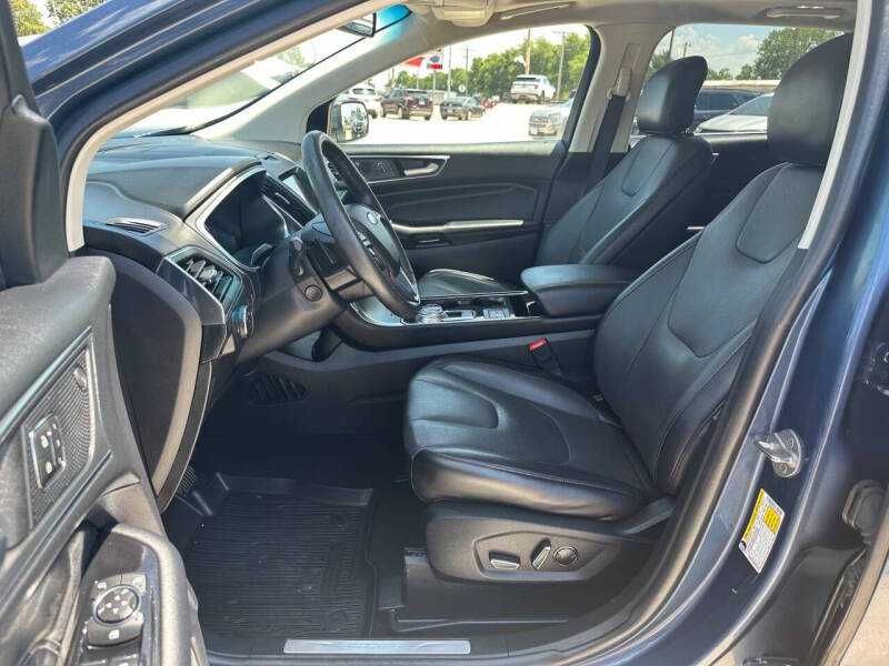 2019 Ford Edge Titanium