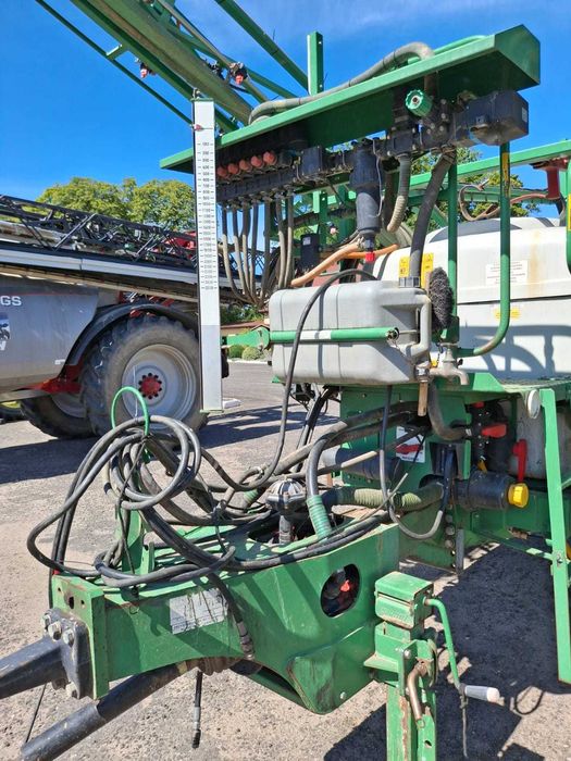 Opryskiwacz Unia Pilmet 2524 Plus 2500 litrów belka 24m