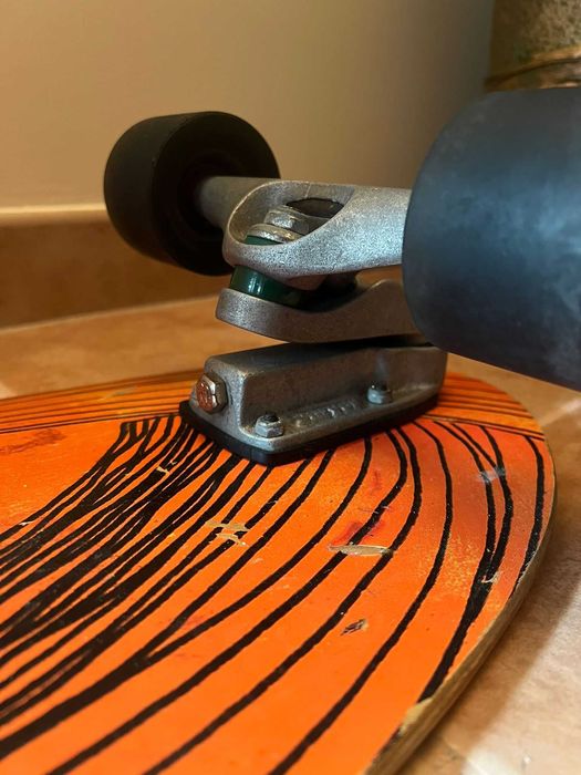 Surf Skate Carver C7 29.5” x 9.75” – Fish Tail