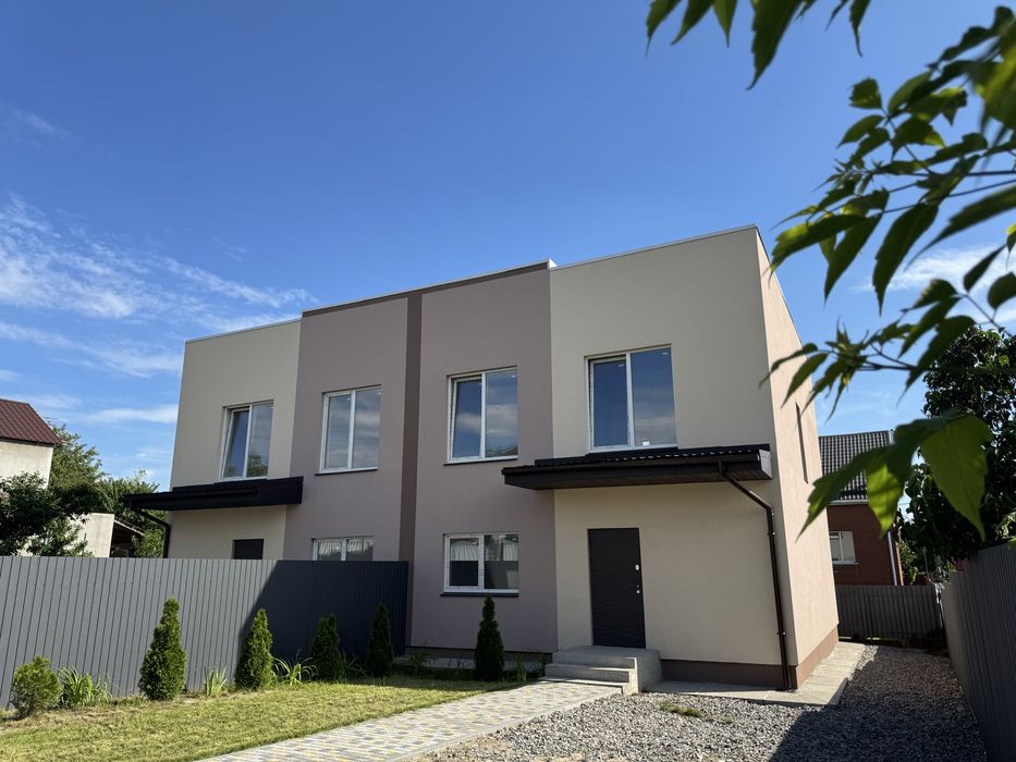 Дуплекс з чистовою в центральній частині Бучі, 3 сотки землі!