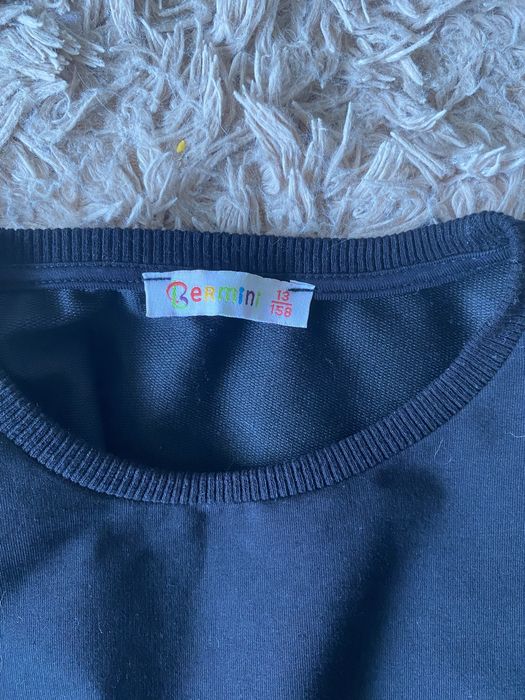 Чорна кофта