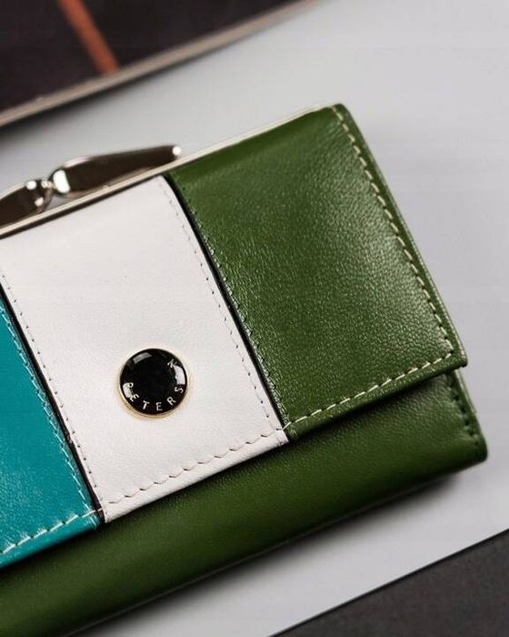 zestaw prezentowy: skórzany portfel damski i woda perfumowana lizard