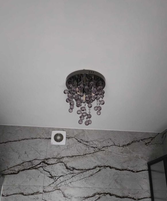 Żyrandole w ilości 3 szt.