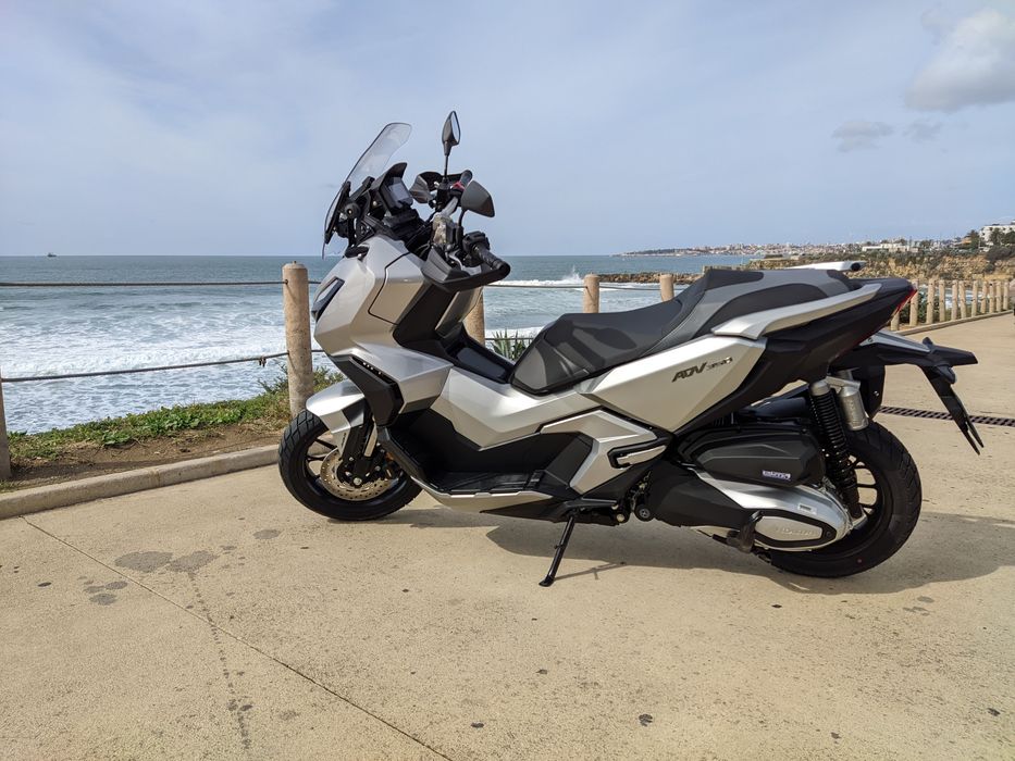 Honda ADV 350 - 10 mil KM