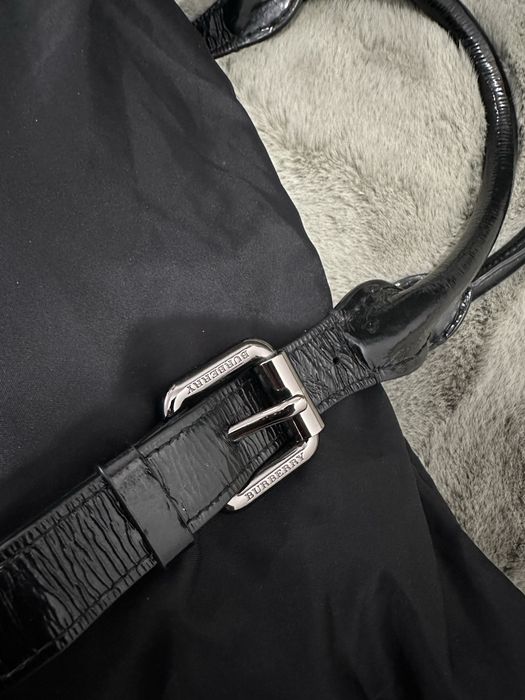 Mala Burberry Nylon & Patent Leather Tote Bag