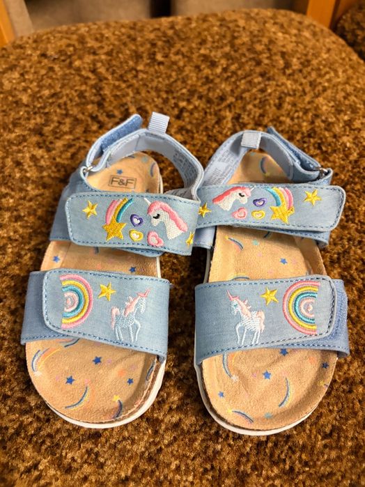 Босоніжки дитячі розмір 26